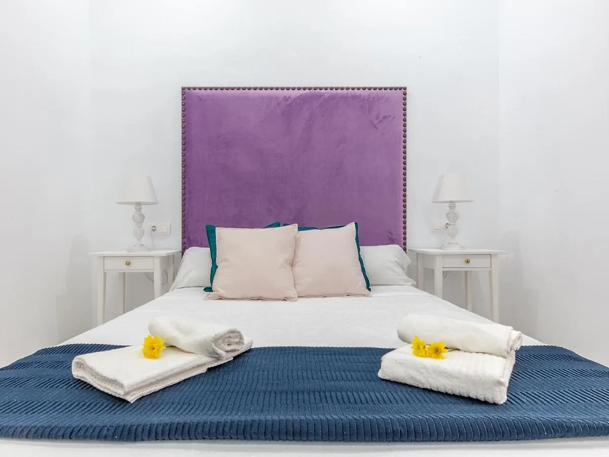 Fernando IV Apartment Seville 0*,  Spain